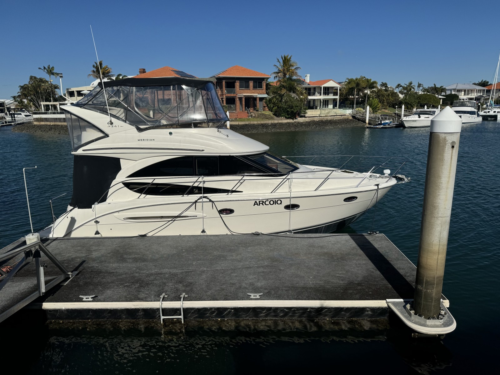 Marine Auctions - Meridian 341 Sedan