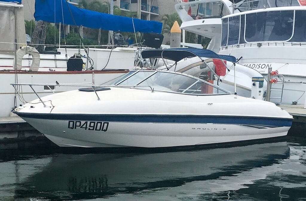 2003 Bayliner 212 Capri
