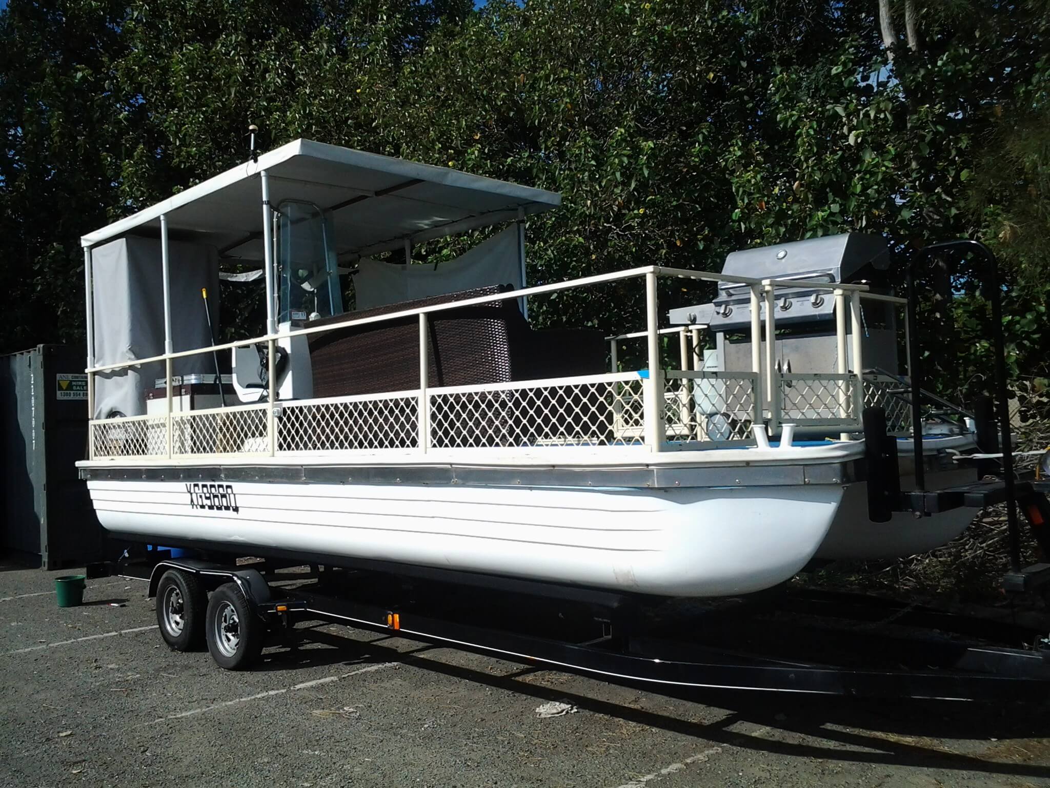 Party Pontoon Boat
