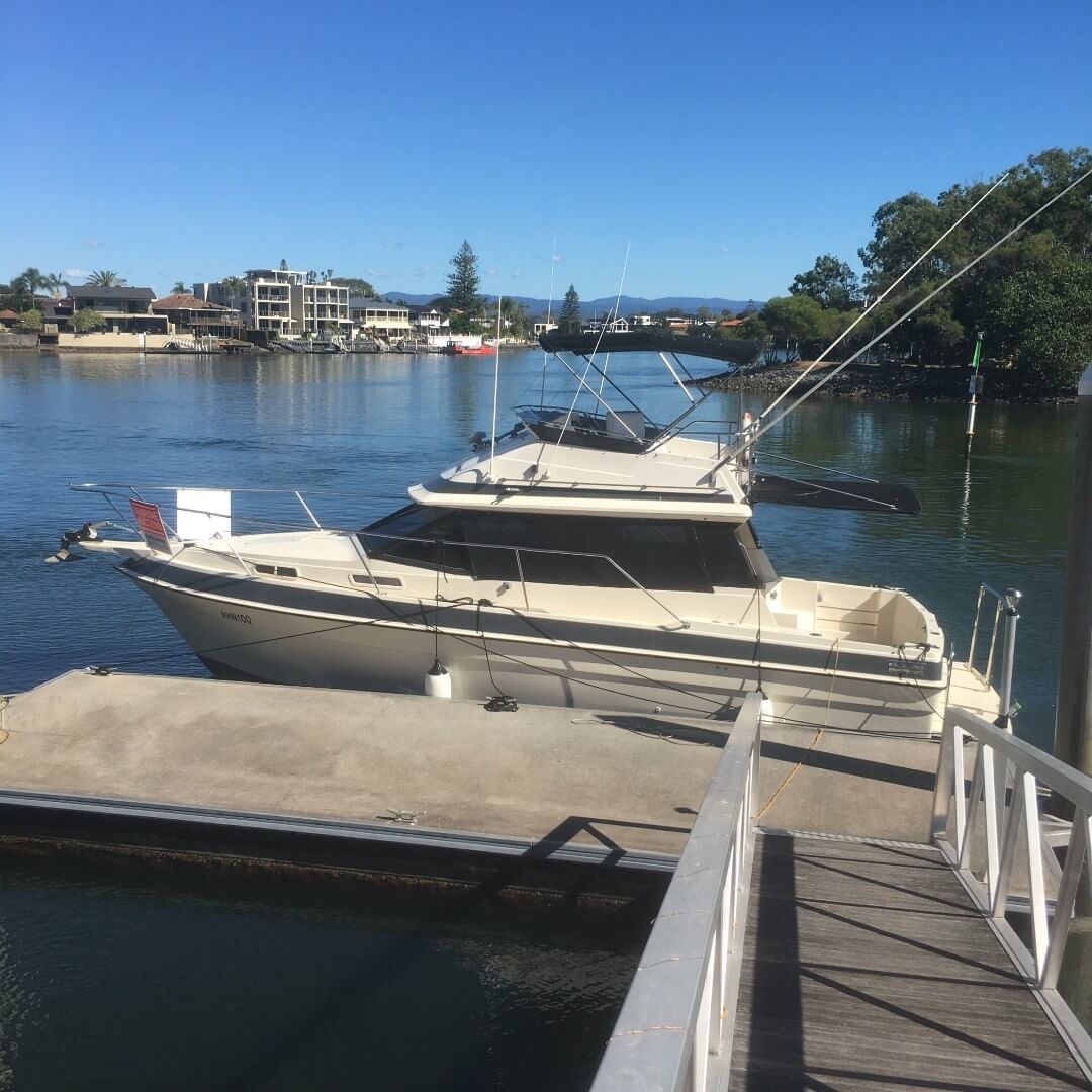 1988 Markline 900 Flybridge Cruiser