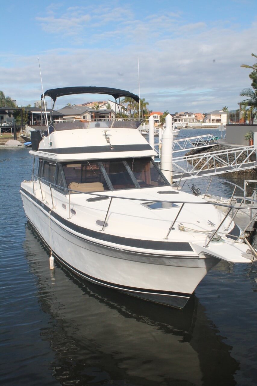 1989 MARKLINE 1100 FLYBRIDGE DELUXE CRUISER