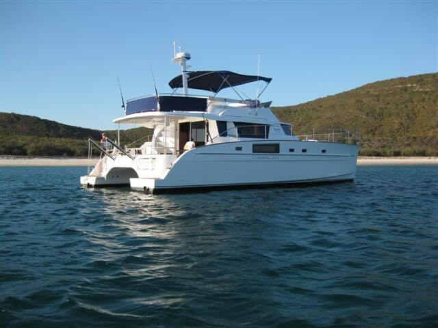 2006 Fountaine Pajot - Cumberland 44 Power Cat