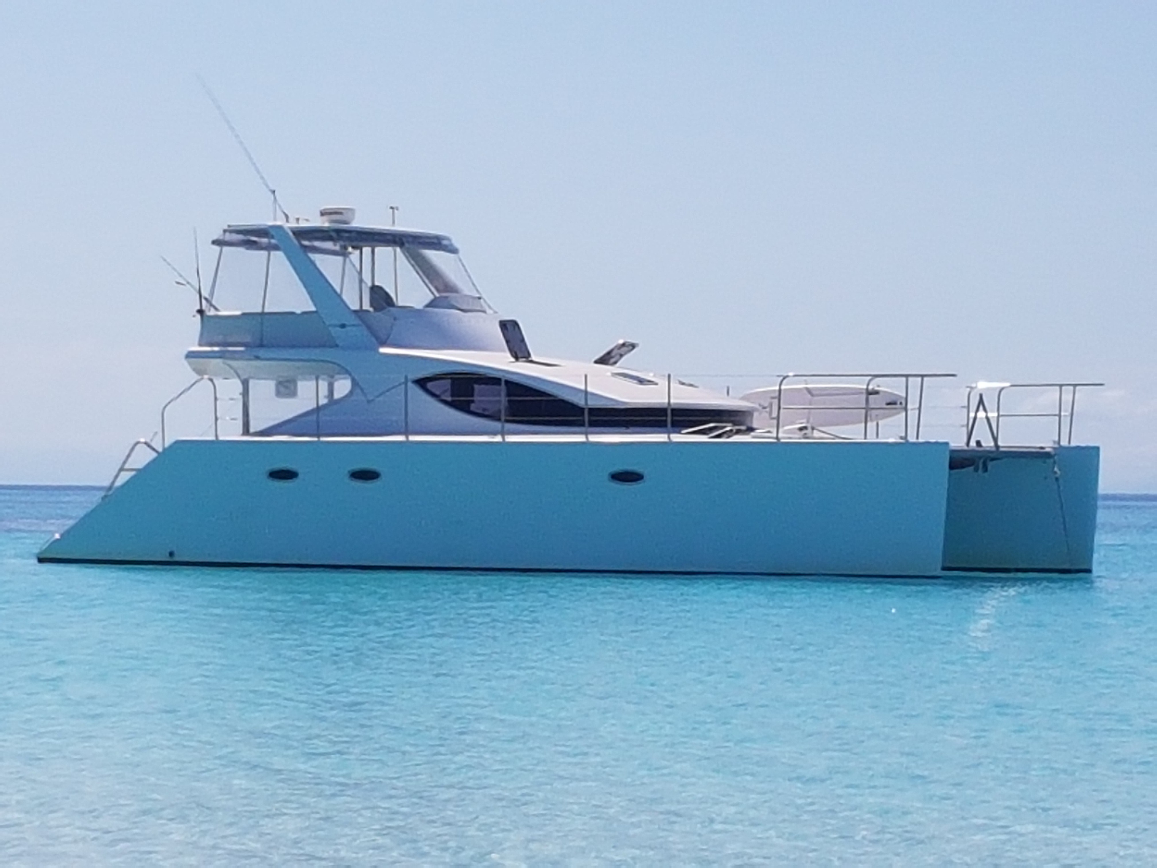 2014 44ft Flybridge Power Catamaran