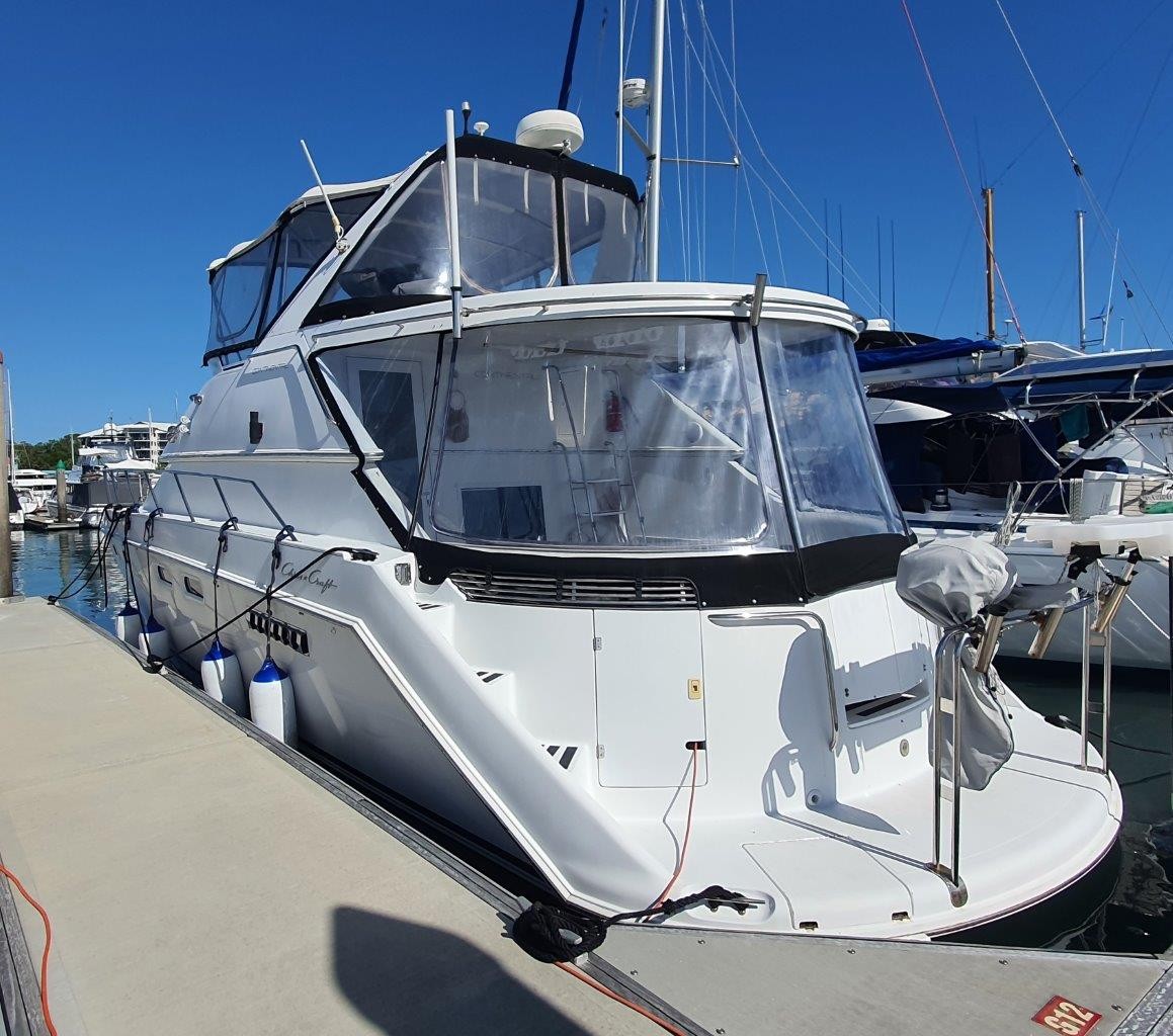 1994 Chris Craft 421 Continental Express Cruiser - Ideal Weekender