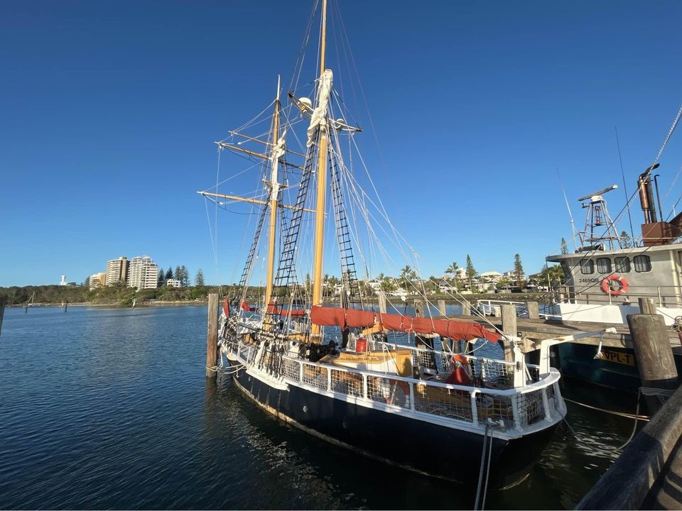 Samson 77 Topsail Schooner