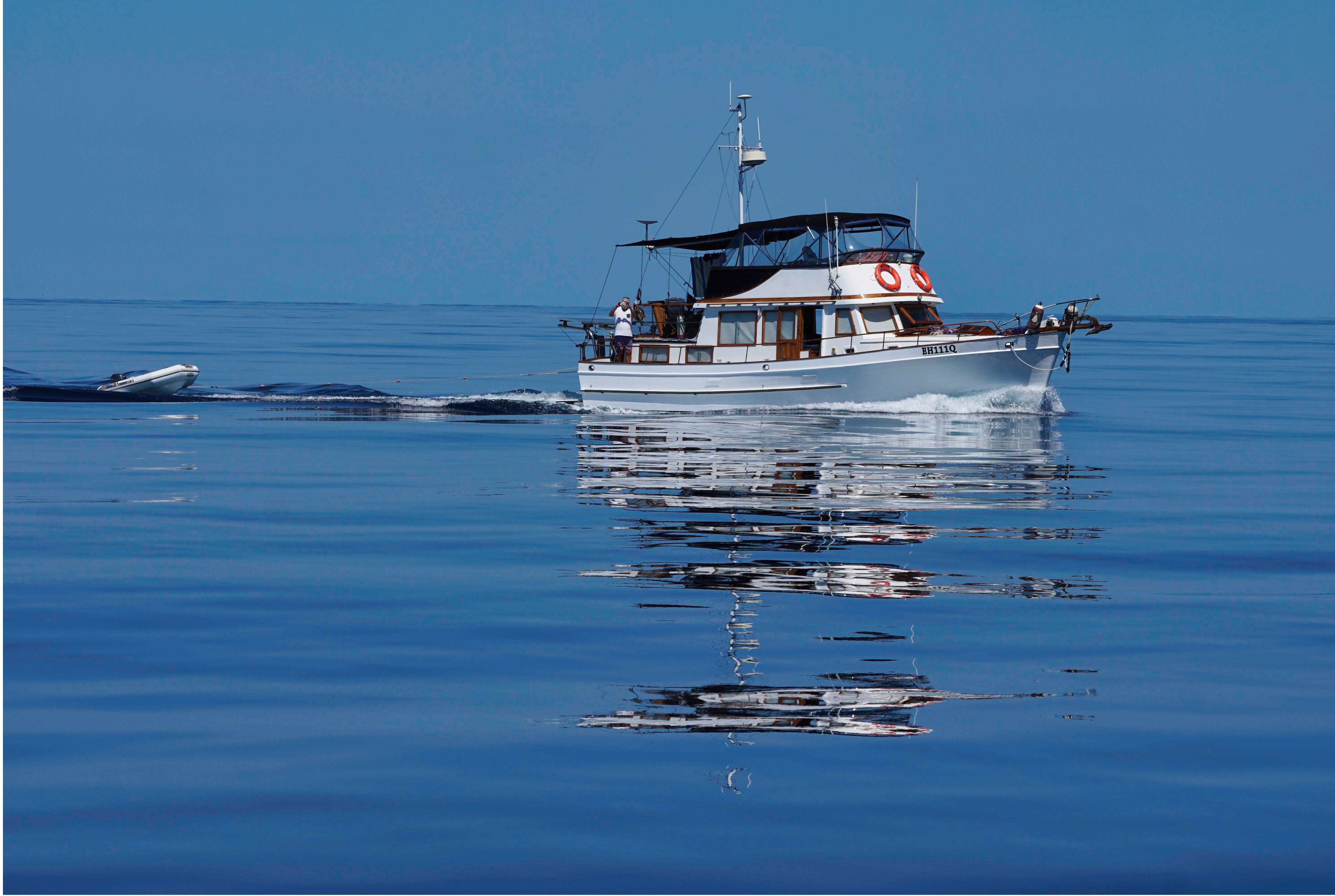 1982 Mariner 44 Fly Bridge Cruiser
