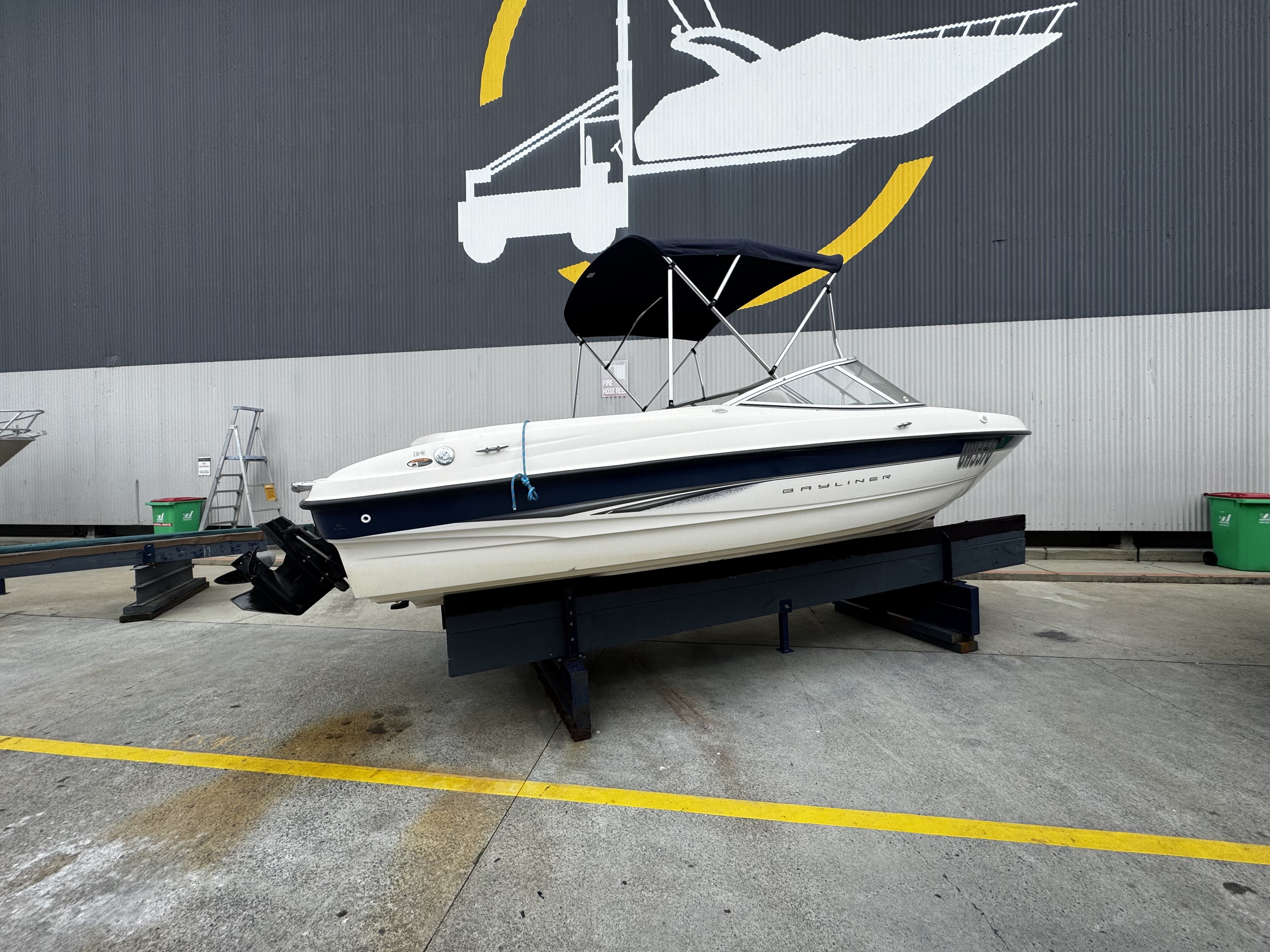 2005 Bayliner 205 Bow Rider