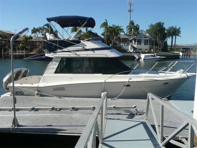 1989 Riviera 33 Blue Water Flybridge