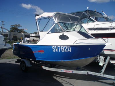 2008 Brooker 525 Discovery Cuddy Cabin