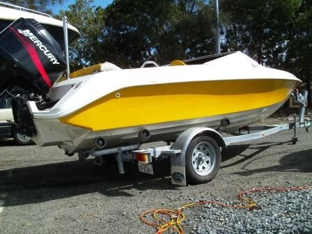 2002 Millenium Streamline Ski Boat
