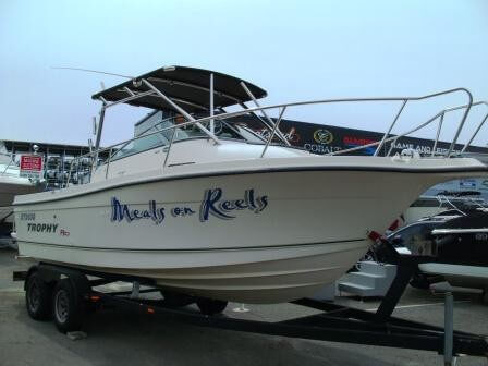 2002 Bayliner Trophy 2052