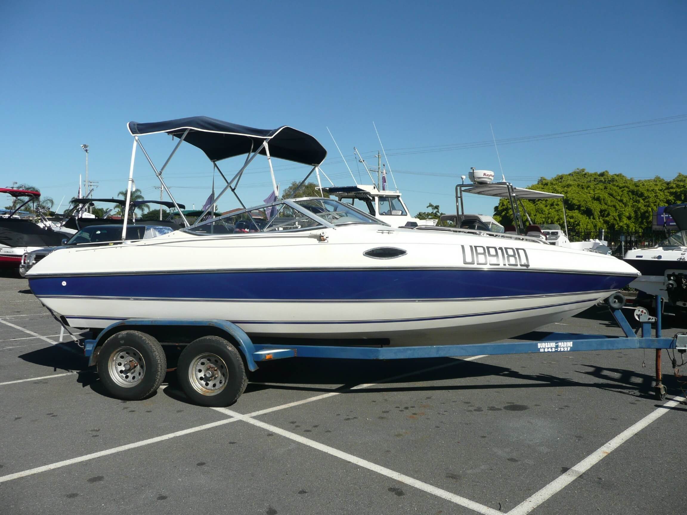 Stingray 210CS Cuddy Cabin