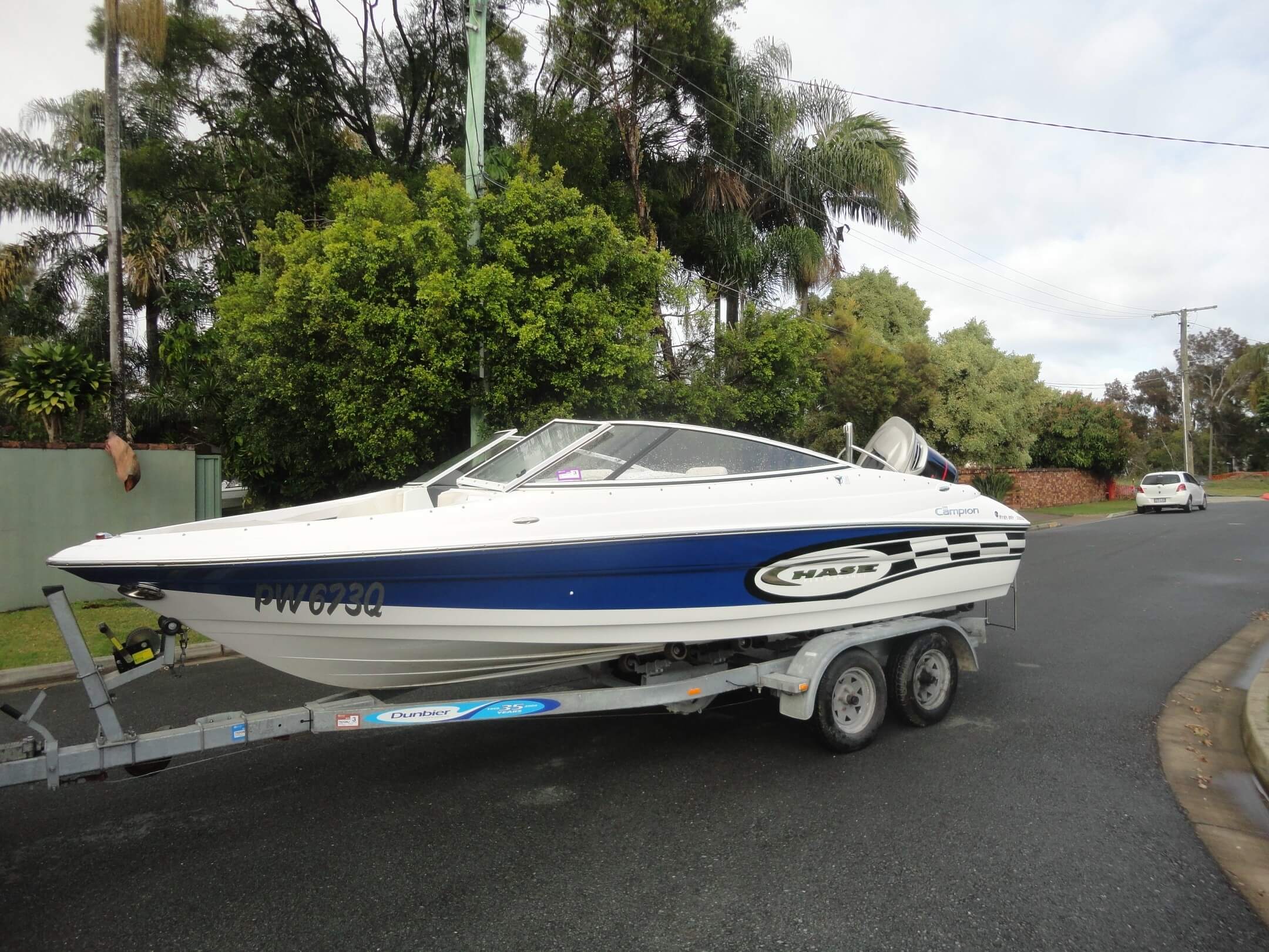 2005 Campion Chase Ski Boat