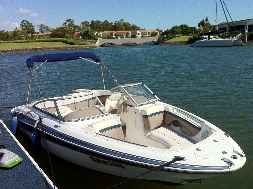 2004 Four Winns Horizon 210