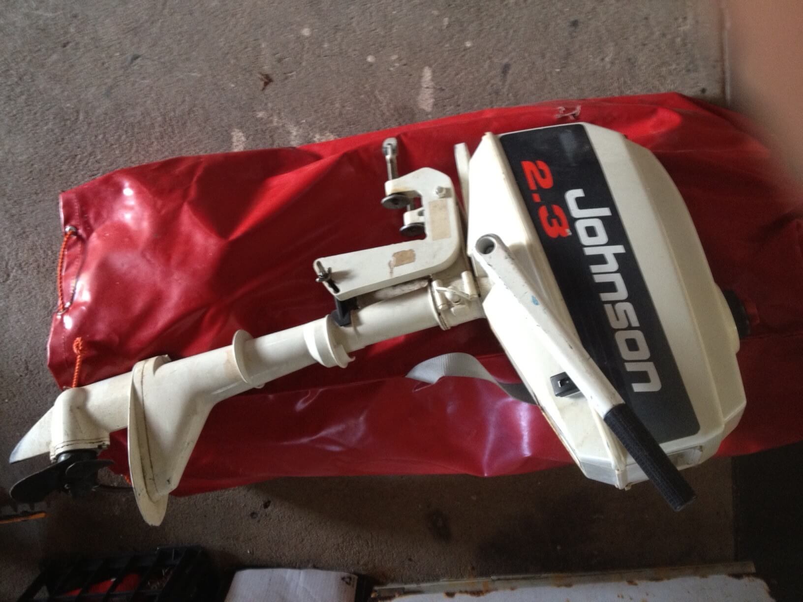 7FT Long Dinghy - Unreserved