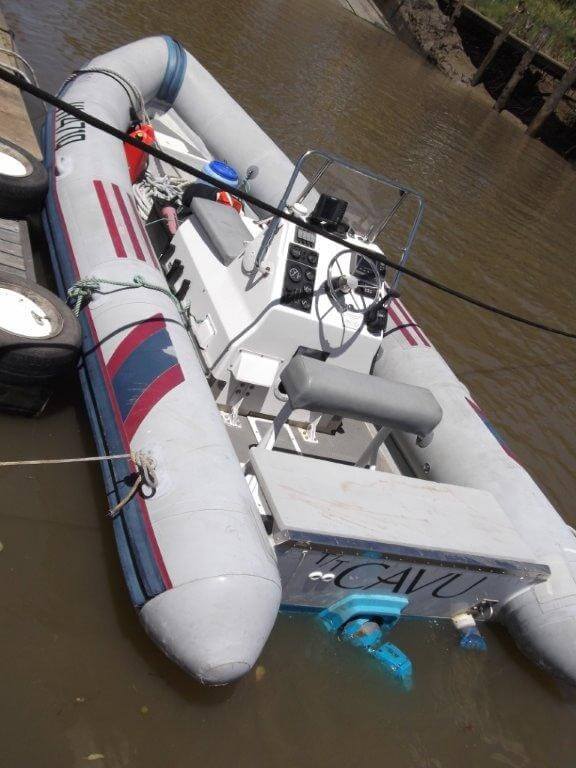 2000 Avon 6M Centre Console RIB
