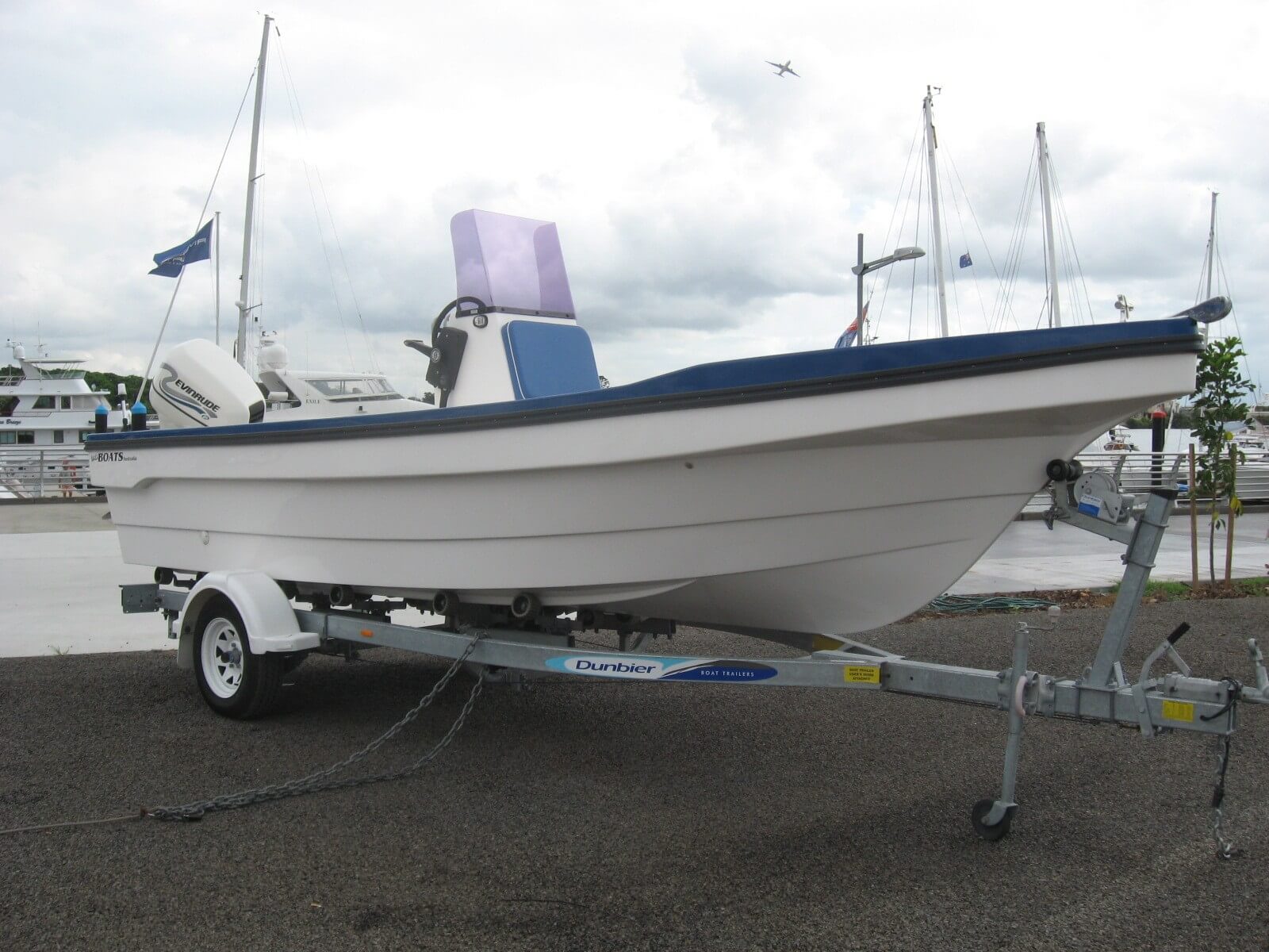 2009 Wild 22FT Centre Console on Trailer