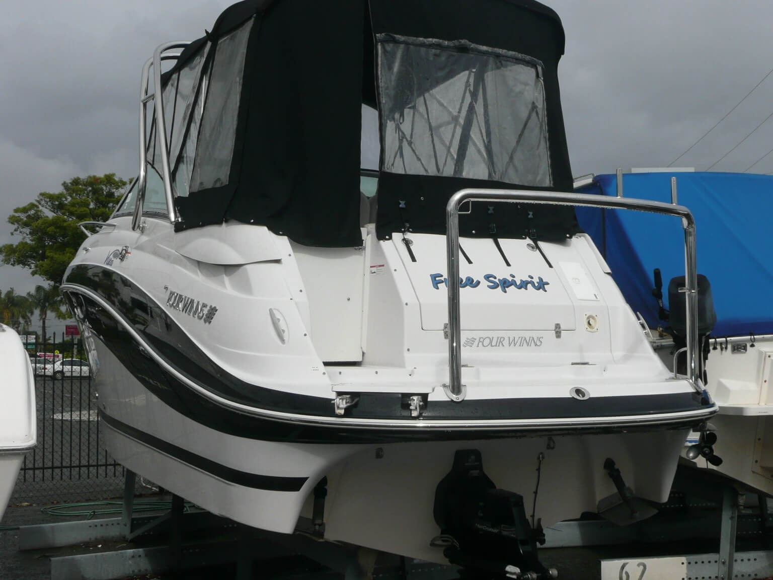2007 Four Winns Vista 278