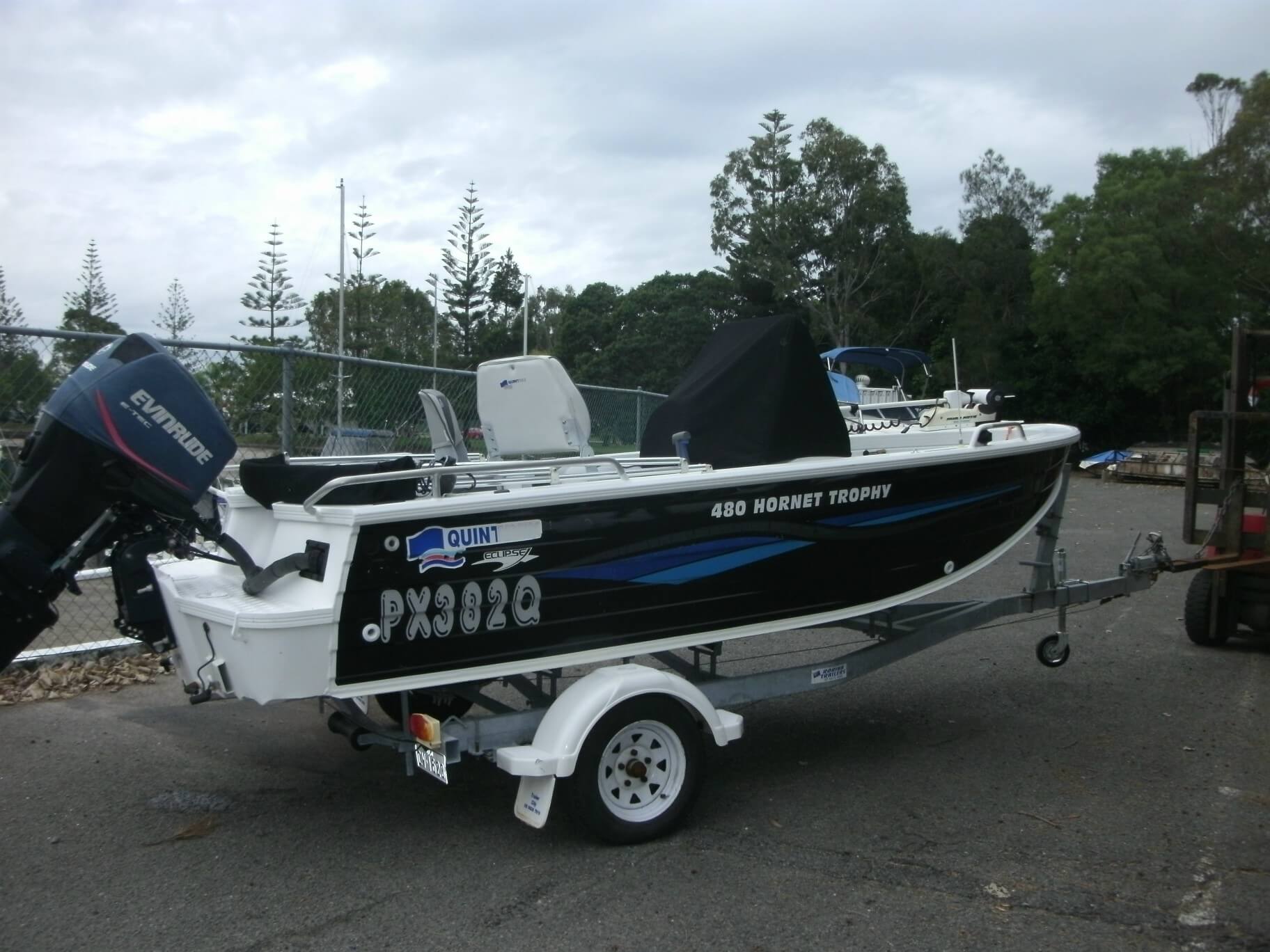 2006 Quintrex 480 Hornet Trophy