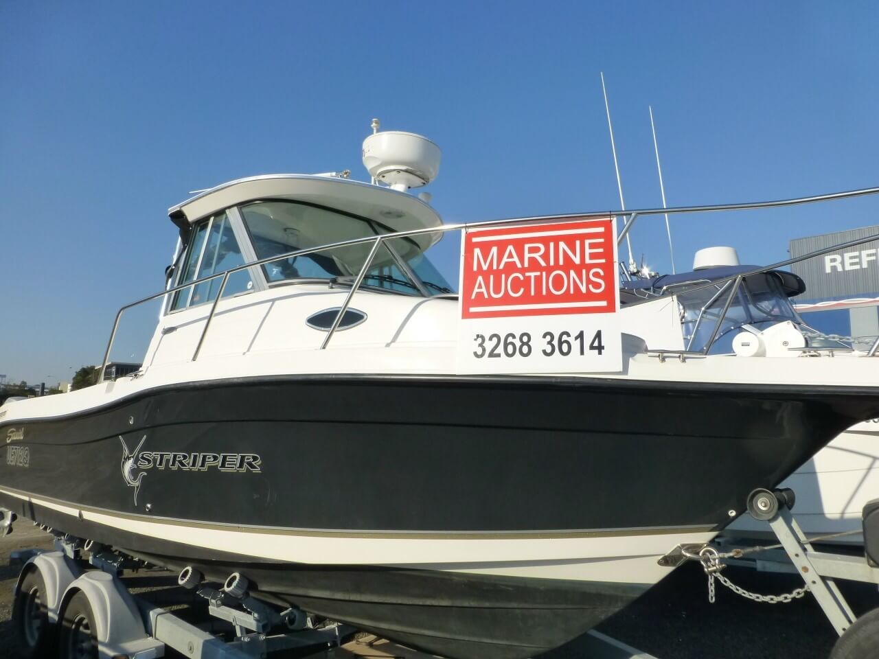 2006 Seaswirl Striper Fish 2301 Walk Around on Trailer