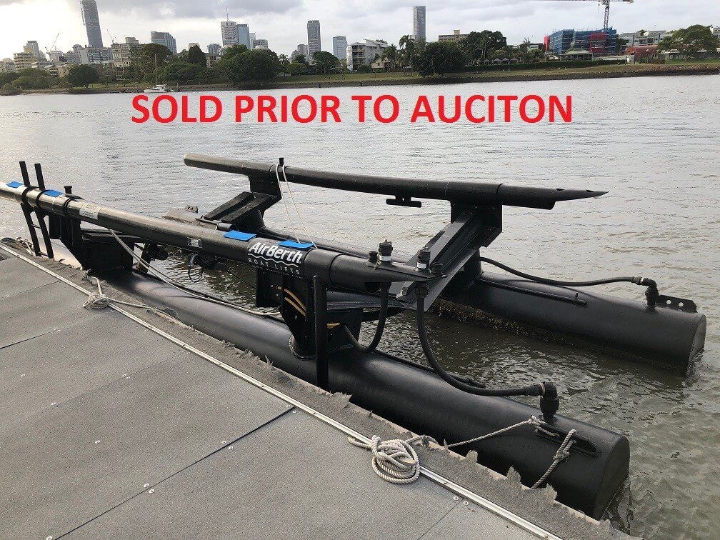 M320 Air Berth Boat Lift