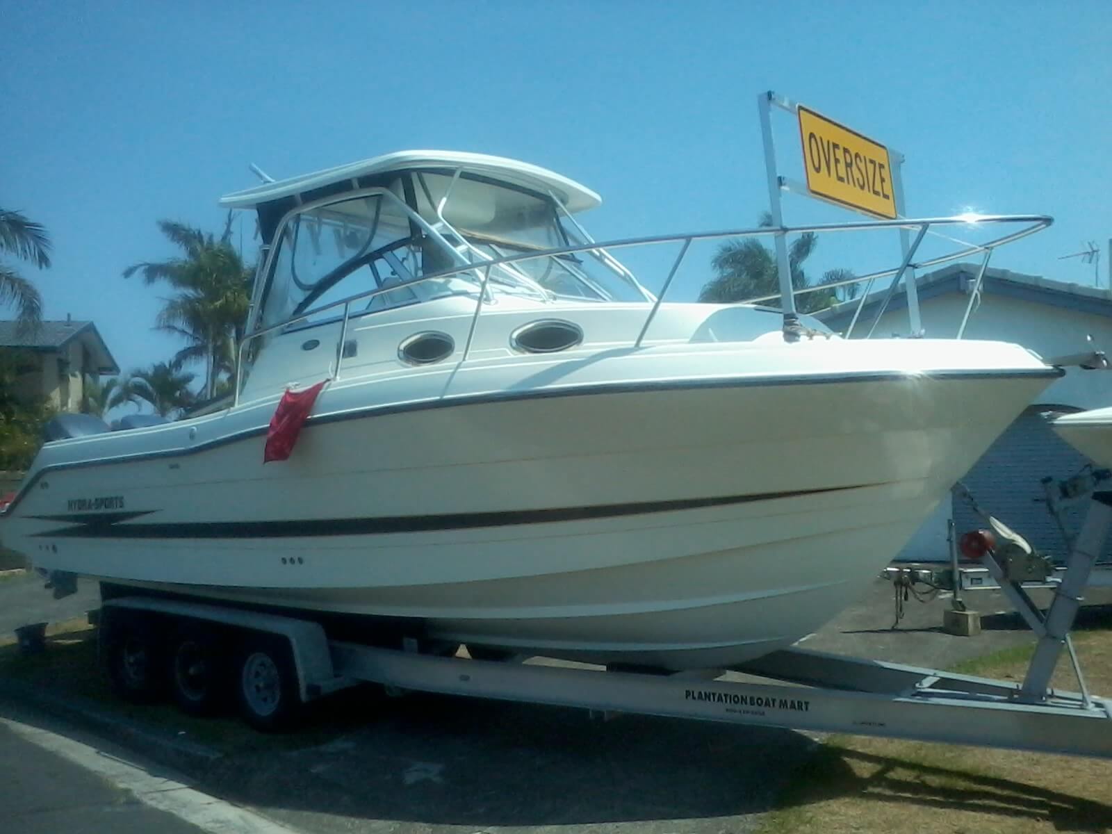 2005 Hydra-Sports 2800 Walk Around