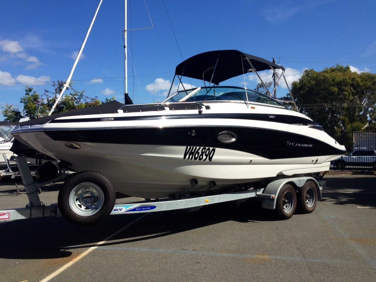 2012 Crownline E4 Near New