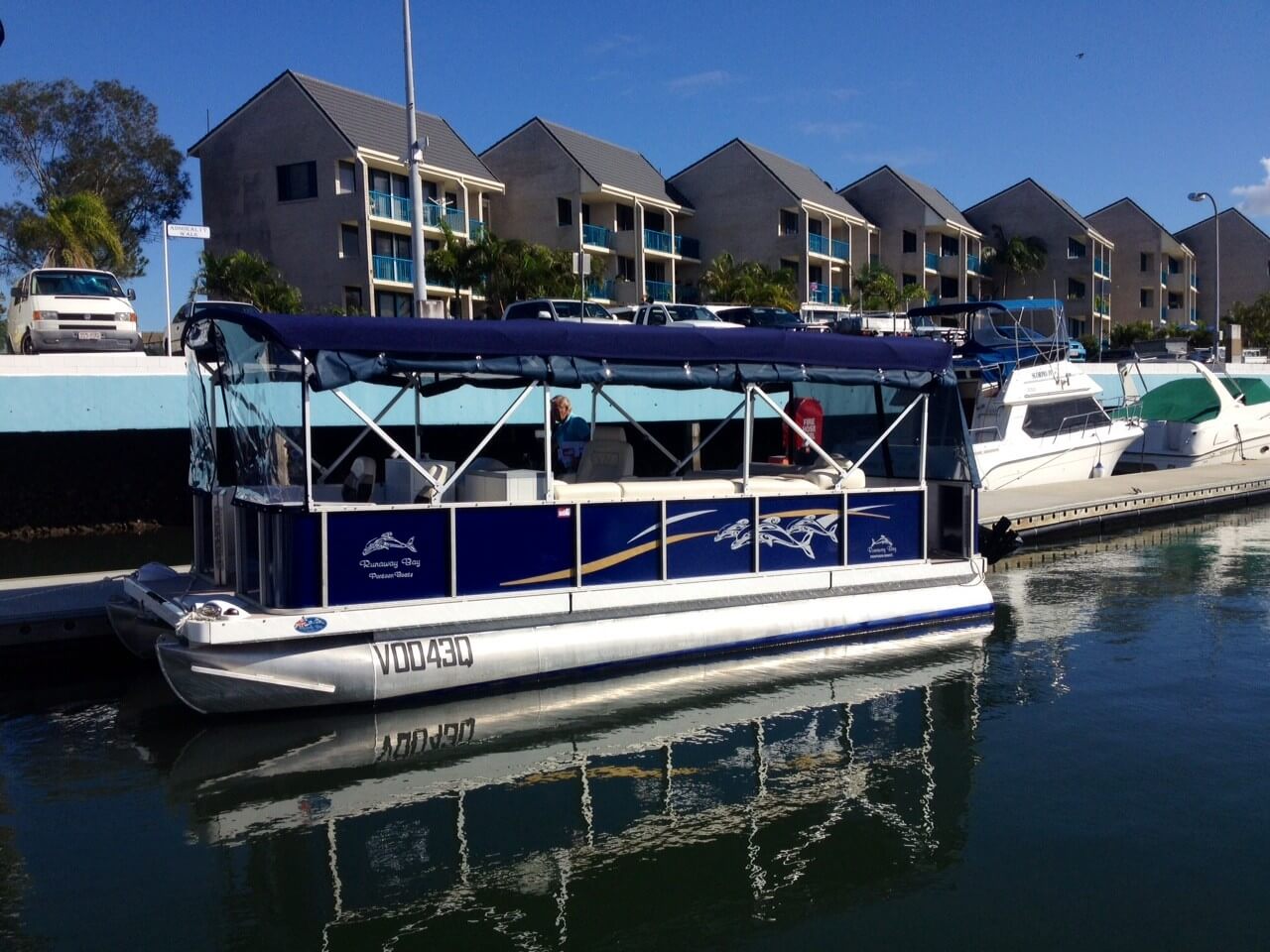 2011 Runaway Bay Pontoon Boat