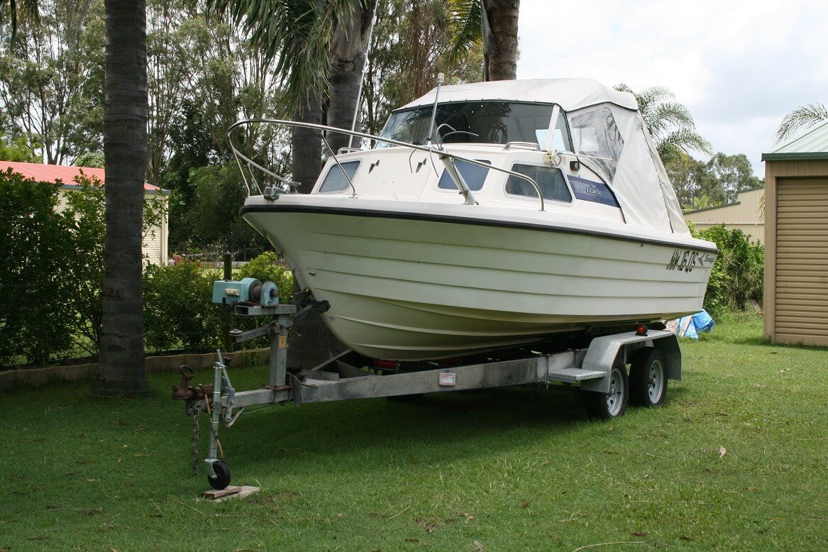 1984 Savage Atlantic 18FT Half Cabin