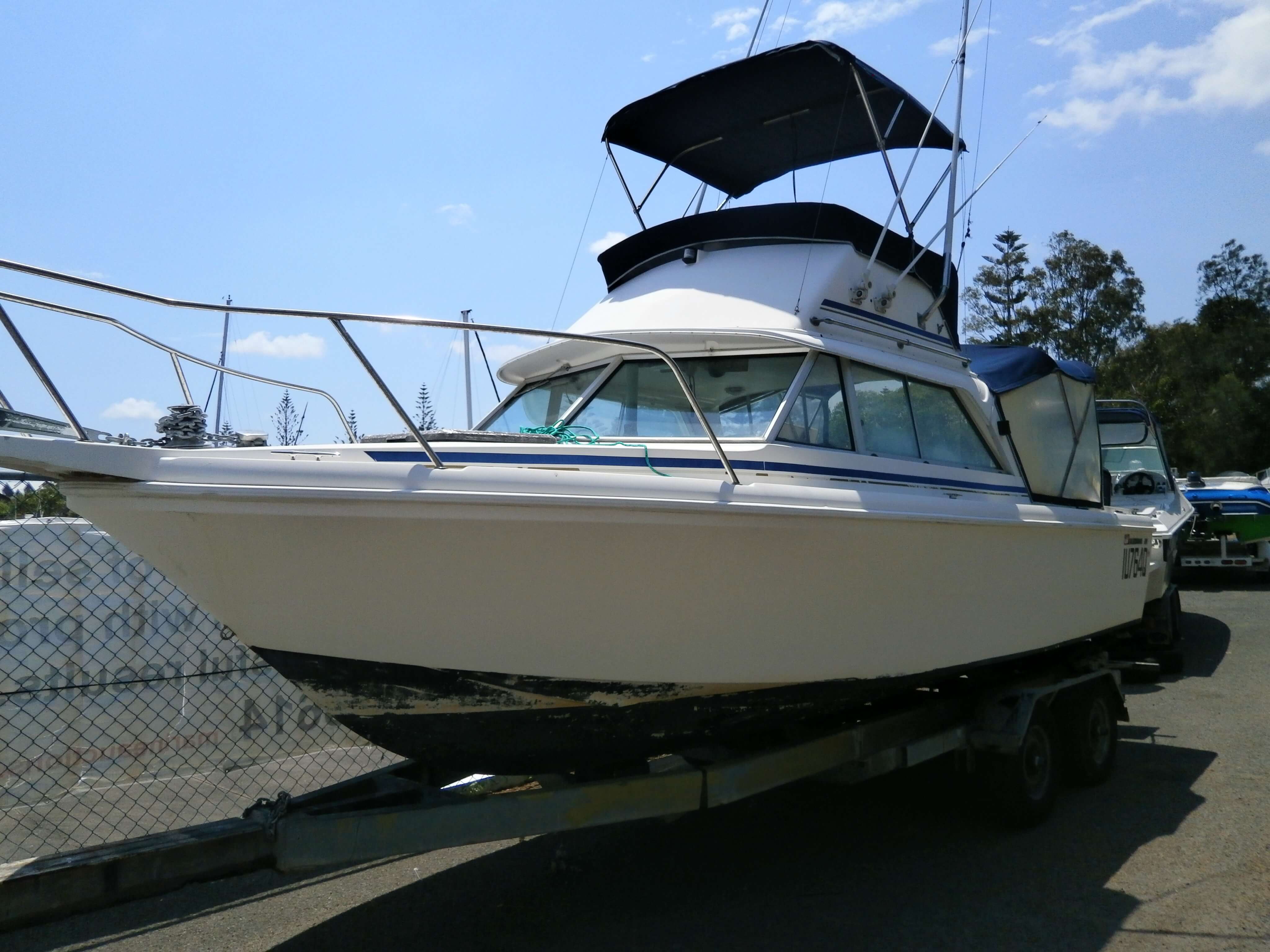 1987 Bertram 23 Flybridge Cruiser
