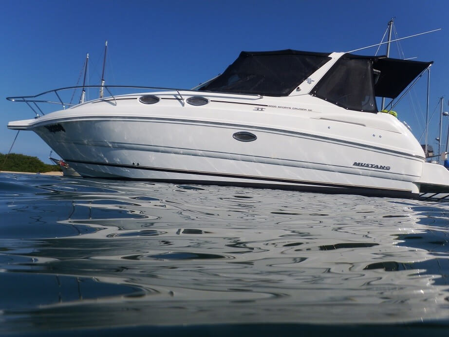 2004 Mustang 3200 Sports Cruiser