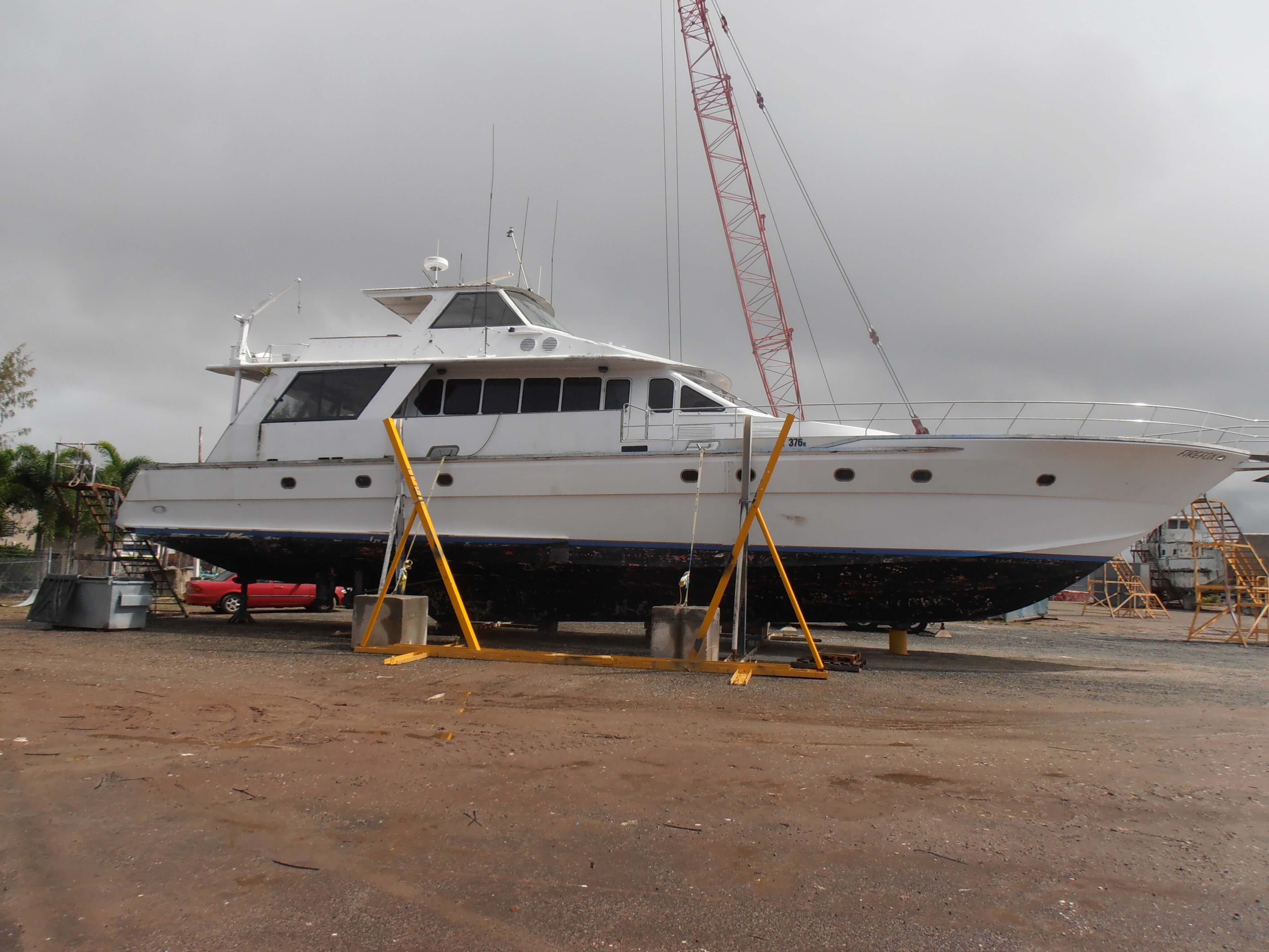 1987 Flybridge Cruiser - Firefox