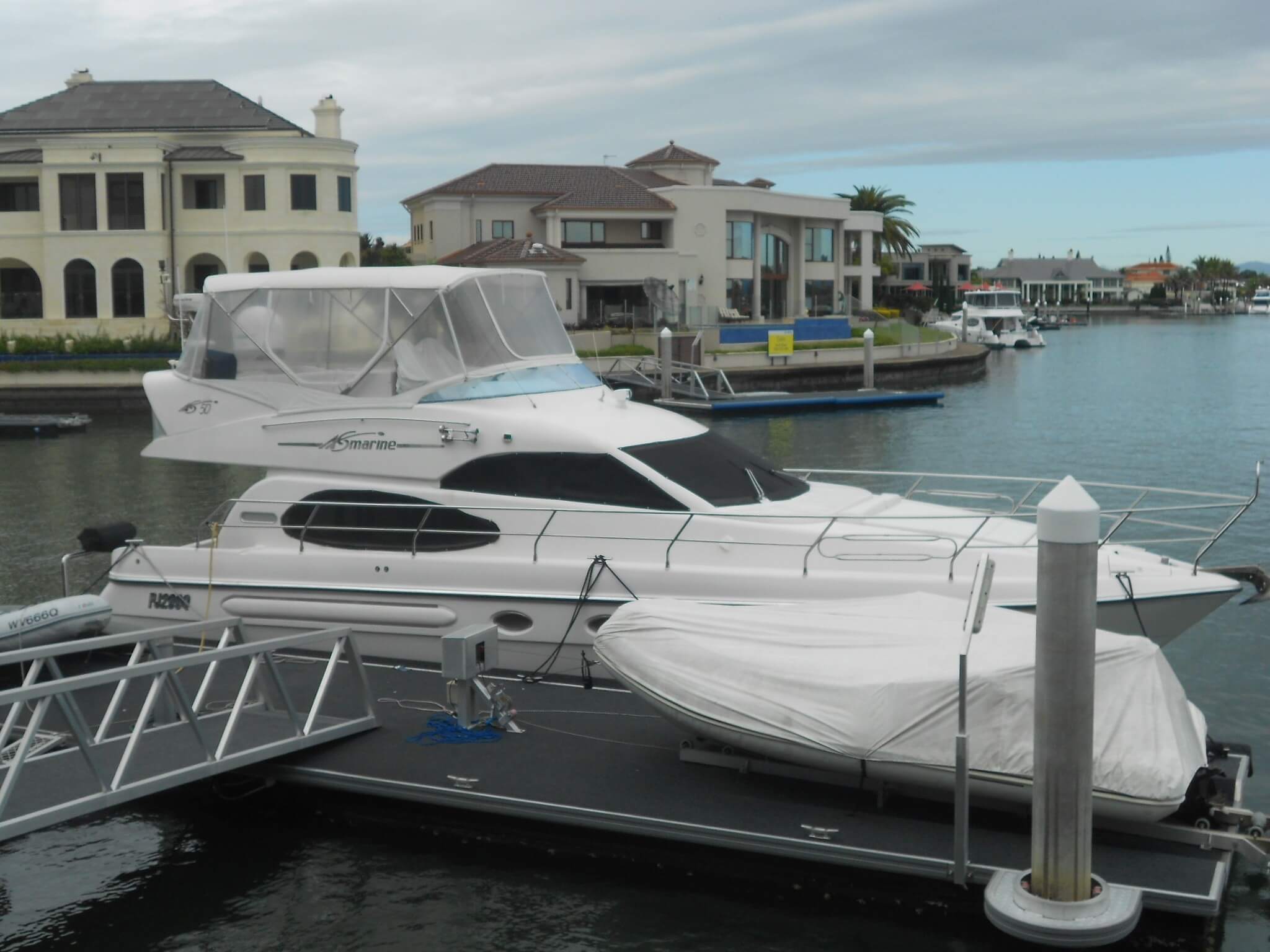 2005 AS Marine 50 Flybridge Cruiser